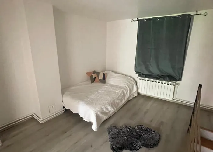 Holiday home Avec Jardin Viterne